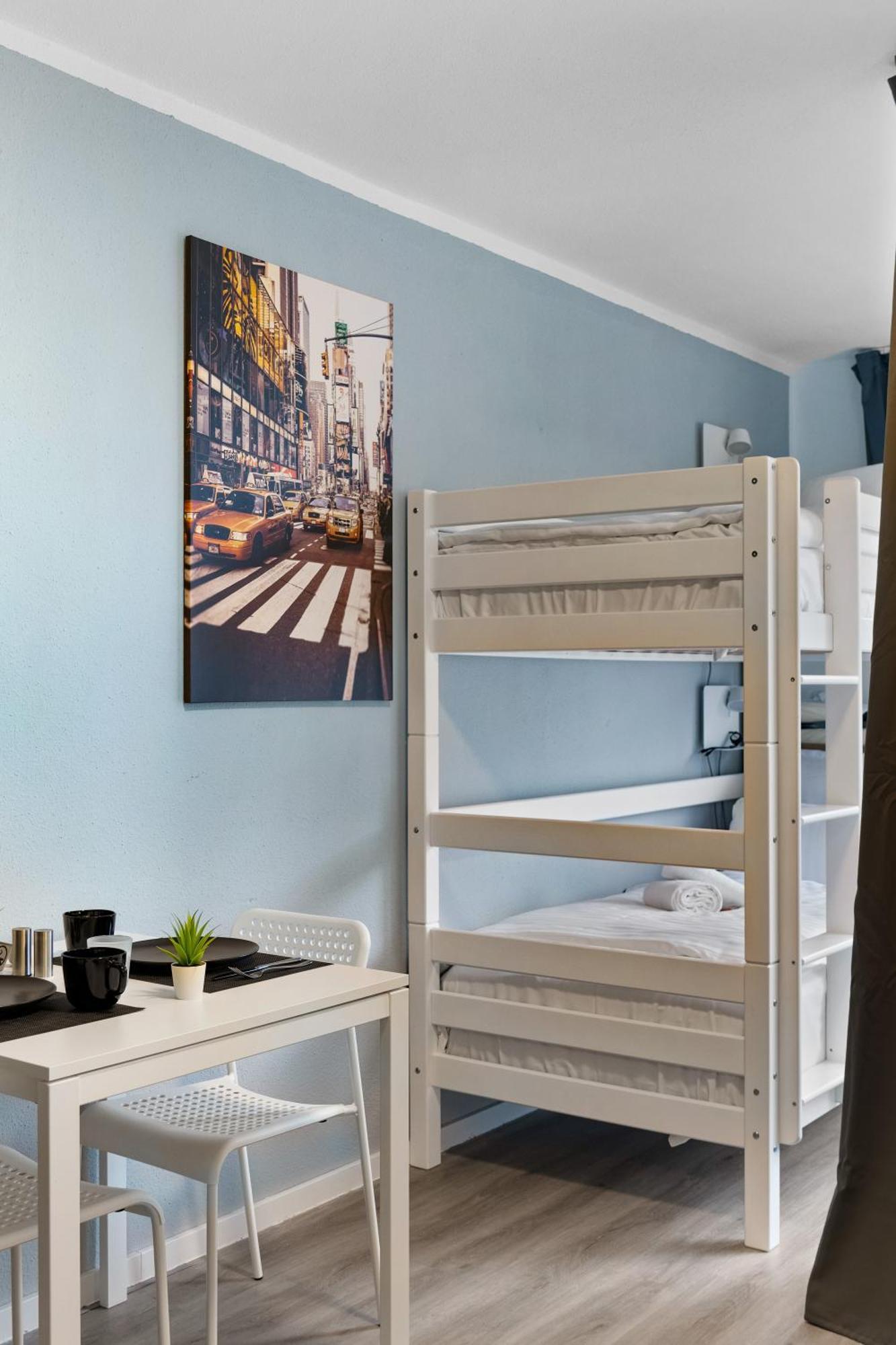 Messe, Monteure, Budget - Einfache Komfortable 2 Personen Wohnung 뒤스부르크 외부 사진