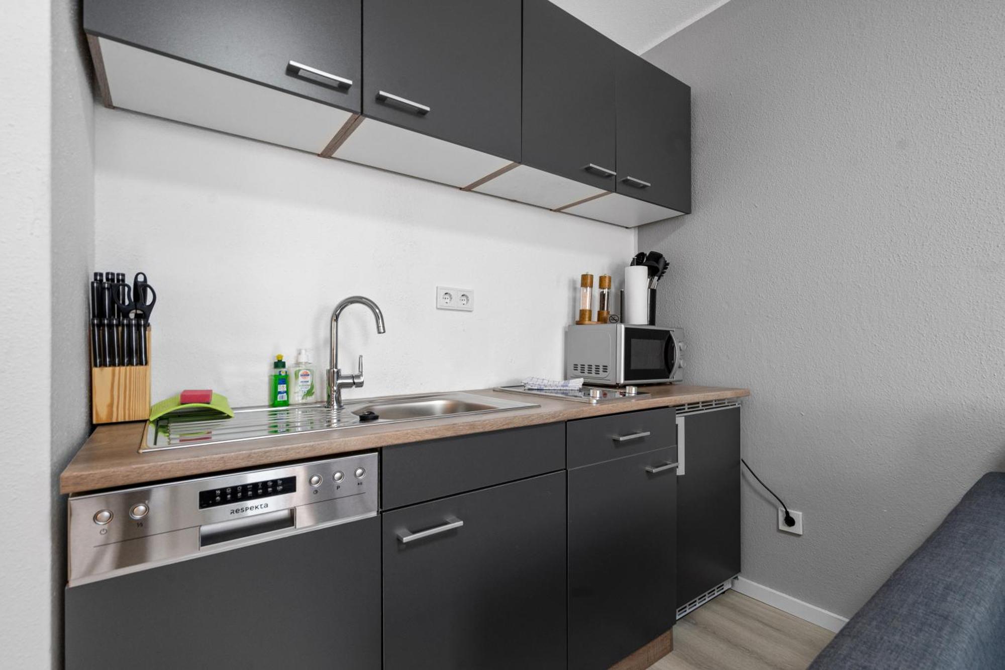 Messe, Monteure, Budget - Einfache Komfortable 2 Personen Wohnung 뒤스부르크 외부 사진