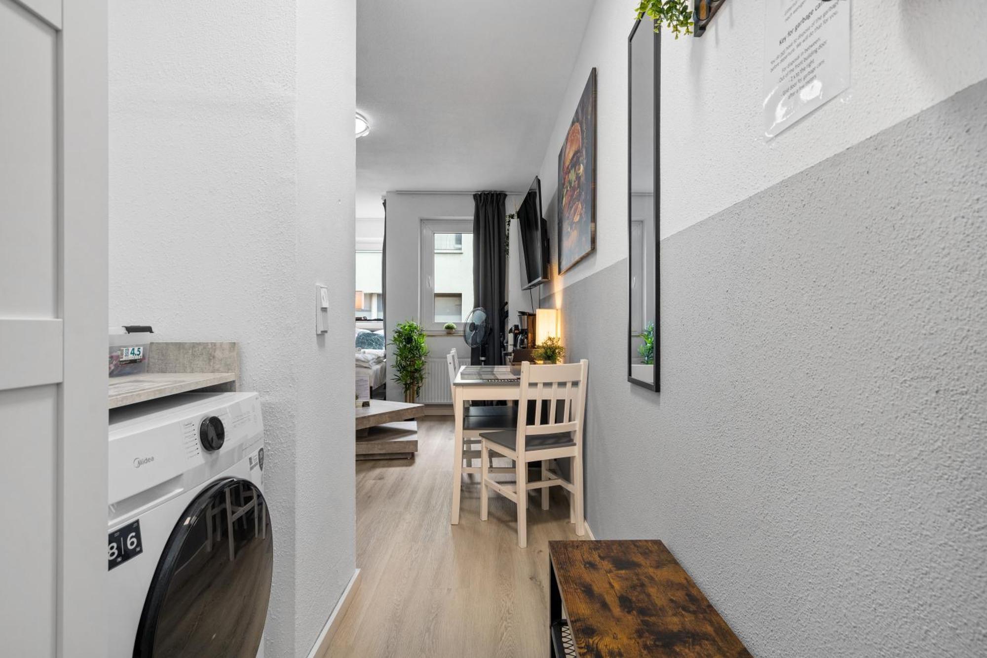 Messe, Monteure, Budget - Einfache Komfortable 2 Personen Wohnung 뒤스부르크 외부 사진